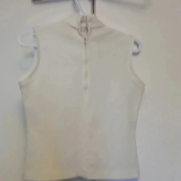 Off  White sleeveless turtleneck - Picture 3 of 4